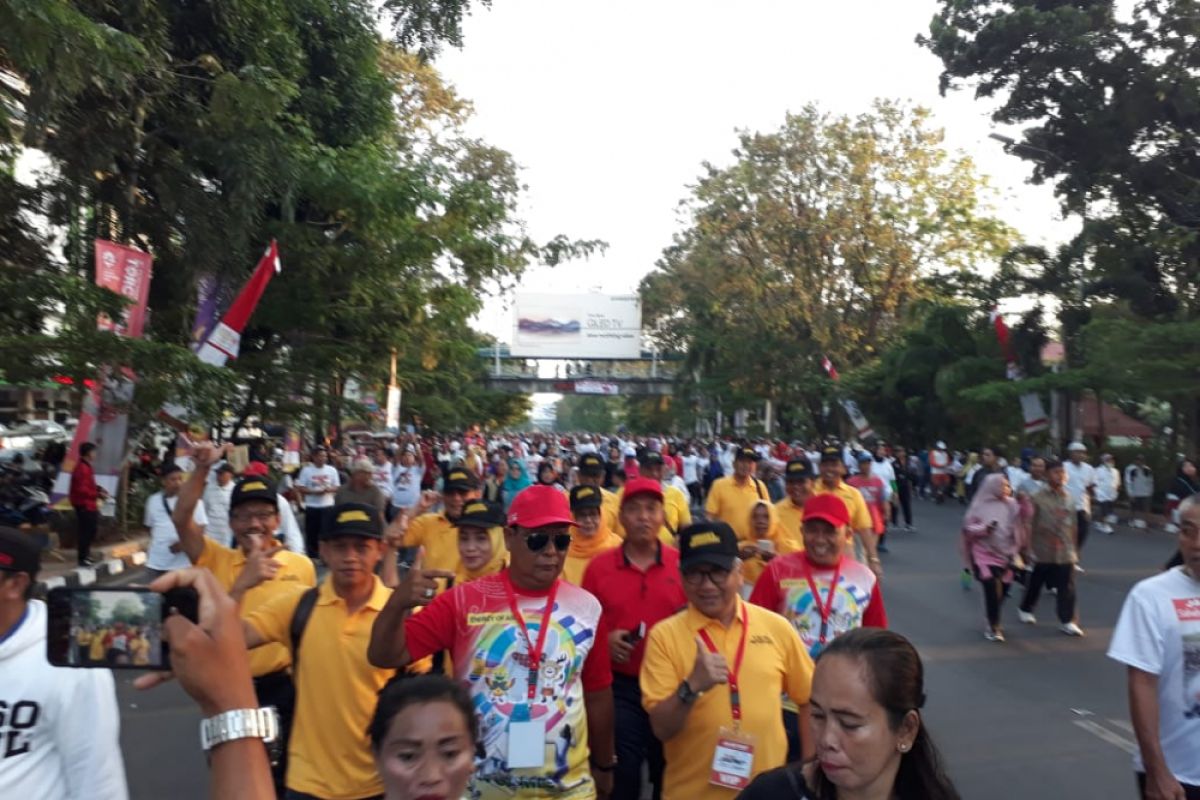 Gubernur Kalsel jalan sehat bersama Presiden di Makasar