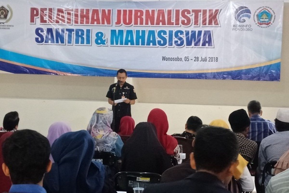 Mahasiswa dan santri di Wonosobo ikuti pelatihan jurnalistik