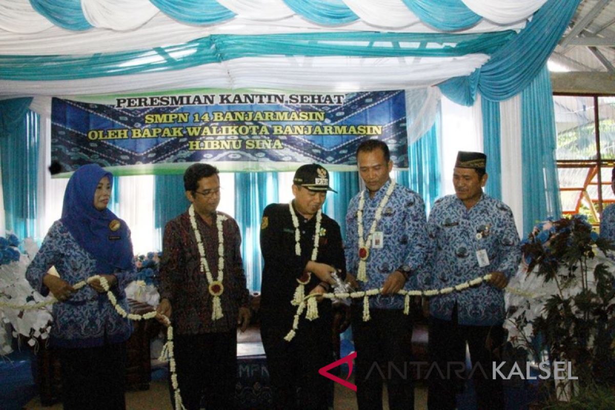 Kantin Sehat Untuk Pelajar SMPN 14