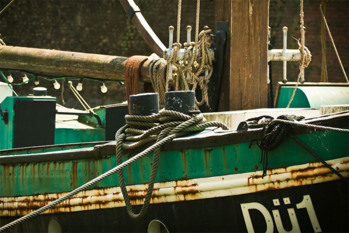 Mesin kapal rusak, seorang nelayan ditemukan dalam kondisi lemas