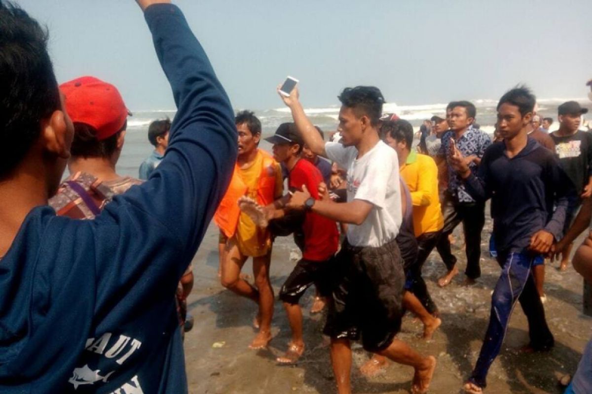 Dua Meninggal Kecelakaan Di Perairan Cikeusik  Pandeglang