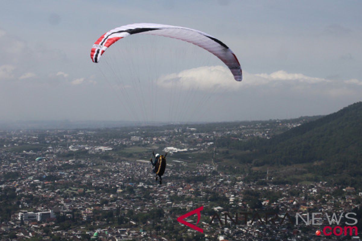 130 Paragliding athletes to take part in Asian Games