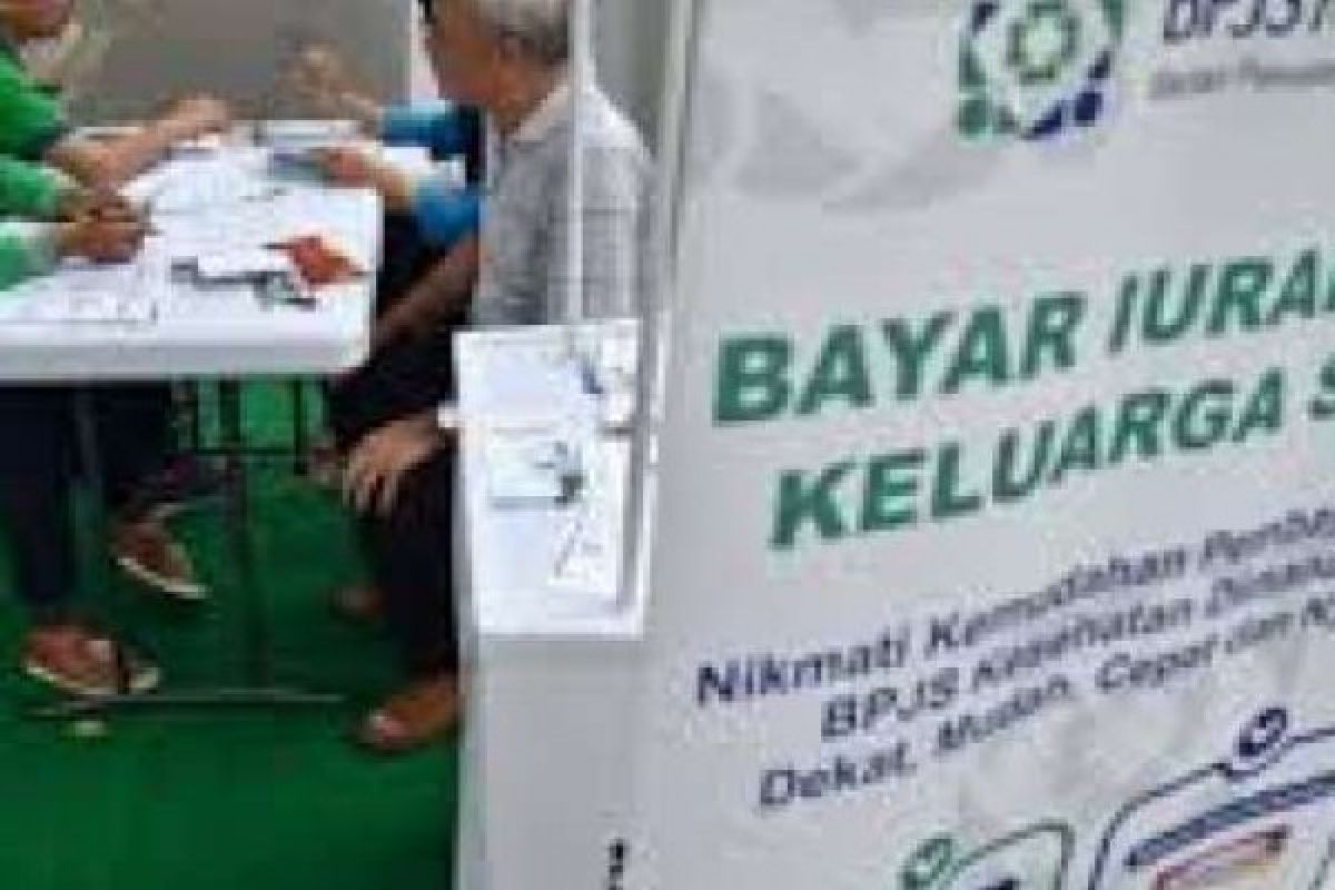 Kepala BPJS Kesehatan Pekanbaru Ikut Jaga Loket di Pelalawan, Ada Apa ya?