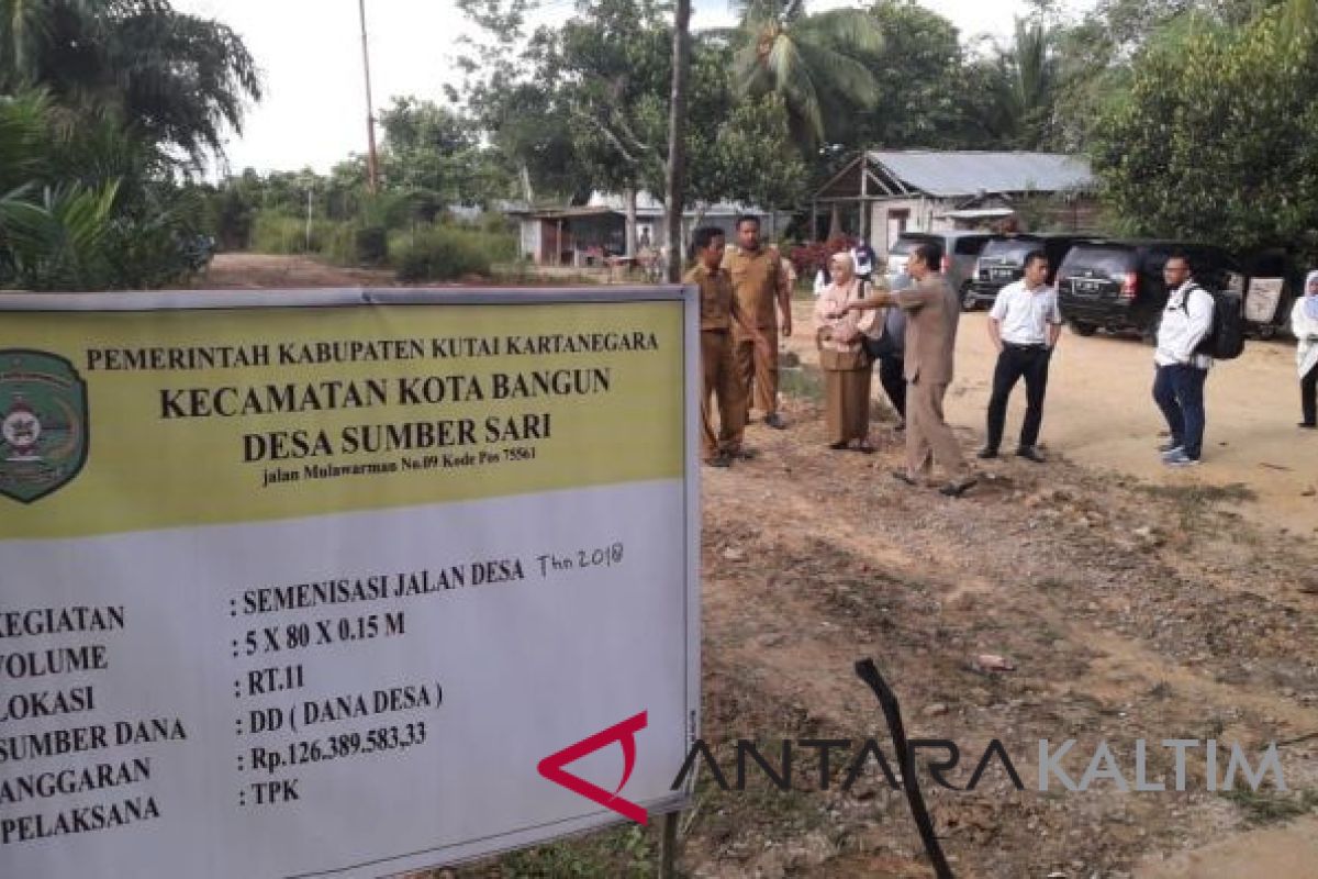DPMPD Kaltim tinjau serapan dana desa di Kukar