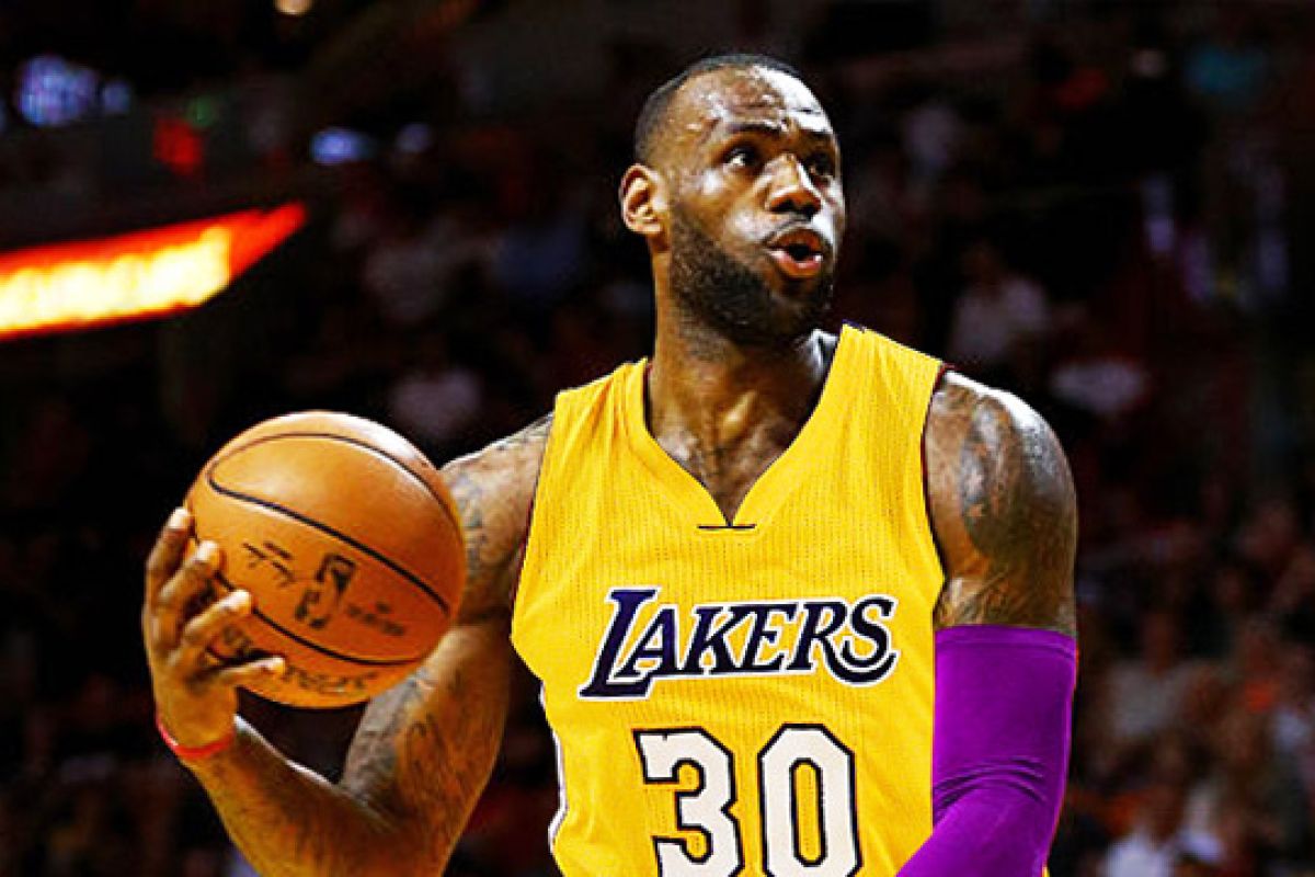 Lebron James Resmi ke Lakers