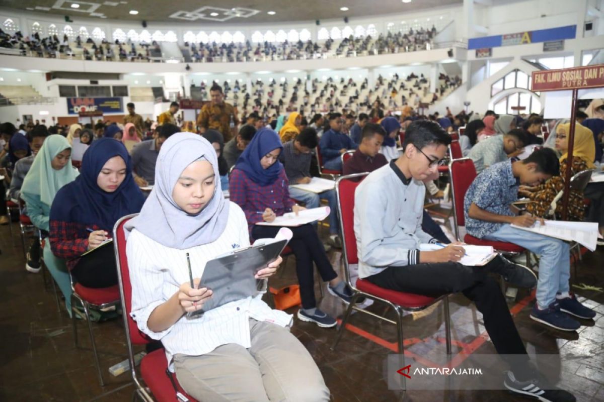 Ribuan Peserta Berebut Kursi Mahasiswa Baru UMM