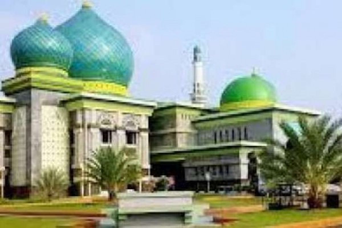 Panen Perdana di Masjid Annur, Wako: Pekanbaru Layak jadi Kawasan Budidaya Kurma