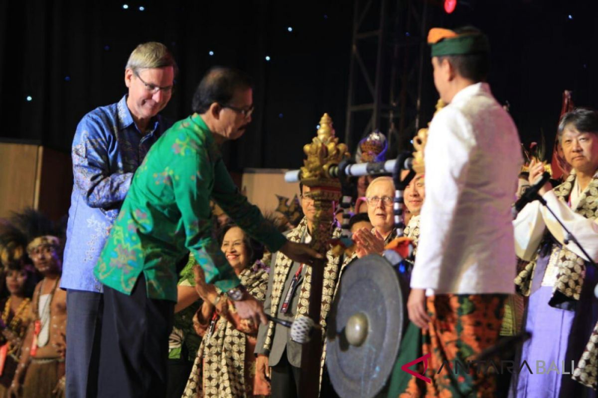 BICF 2018 dibuka dengan pemukulan gong (video)