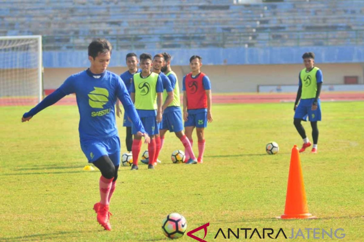 Persis target 3 poin lawan PSIR