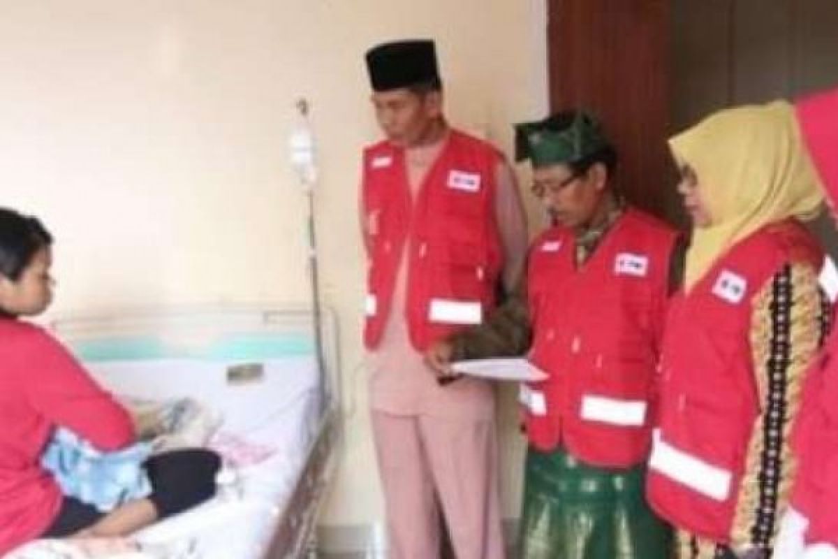 PMI Inhil Salurkan Bantuan pada Bayi Penderita Infeksi Paru-Paru