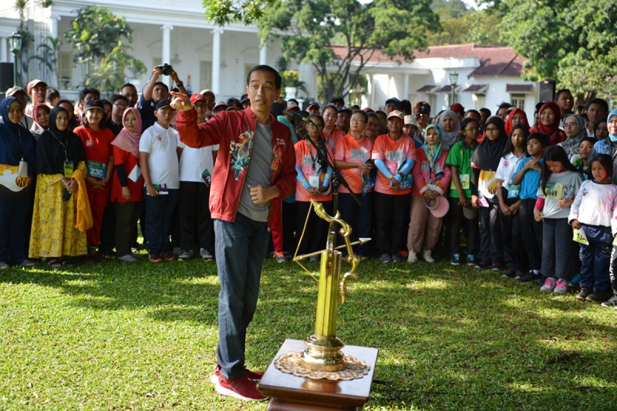 Jokowi ingin berlatih panahan sejak kecil