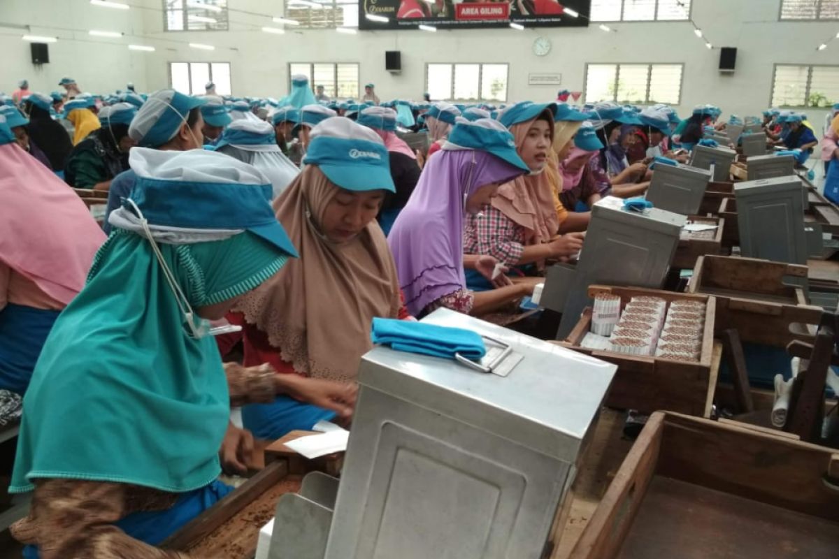 Penerimaan cukai Kudus capai Rp9,83 triliun