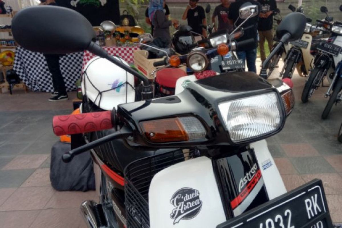 Melestarikan memori bersama motor bebek 90-an