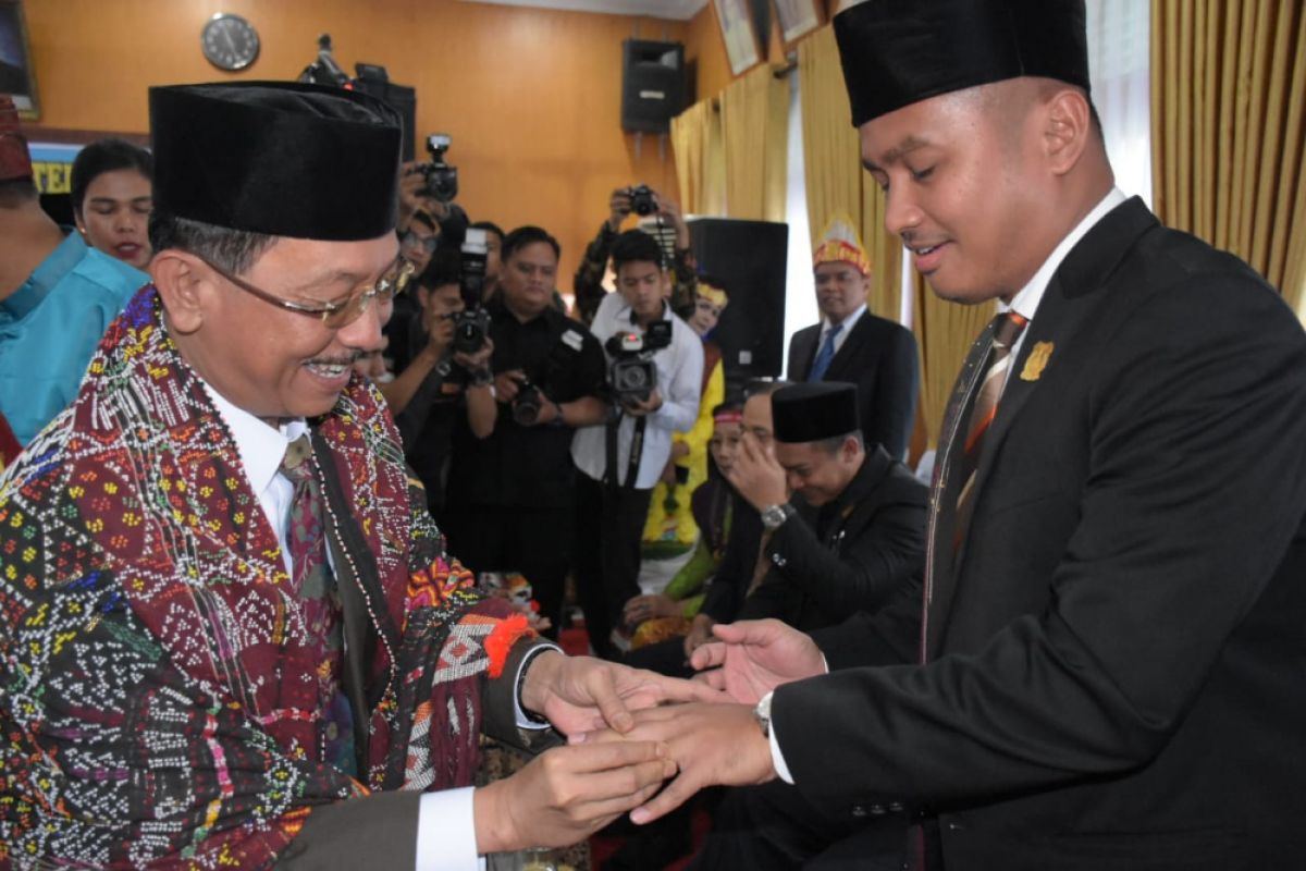 Pemko Tebing Tinggi berikan penghargaan