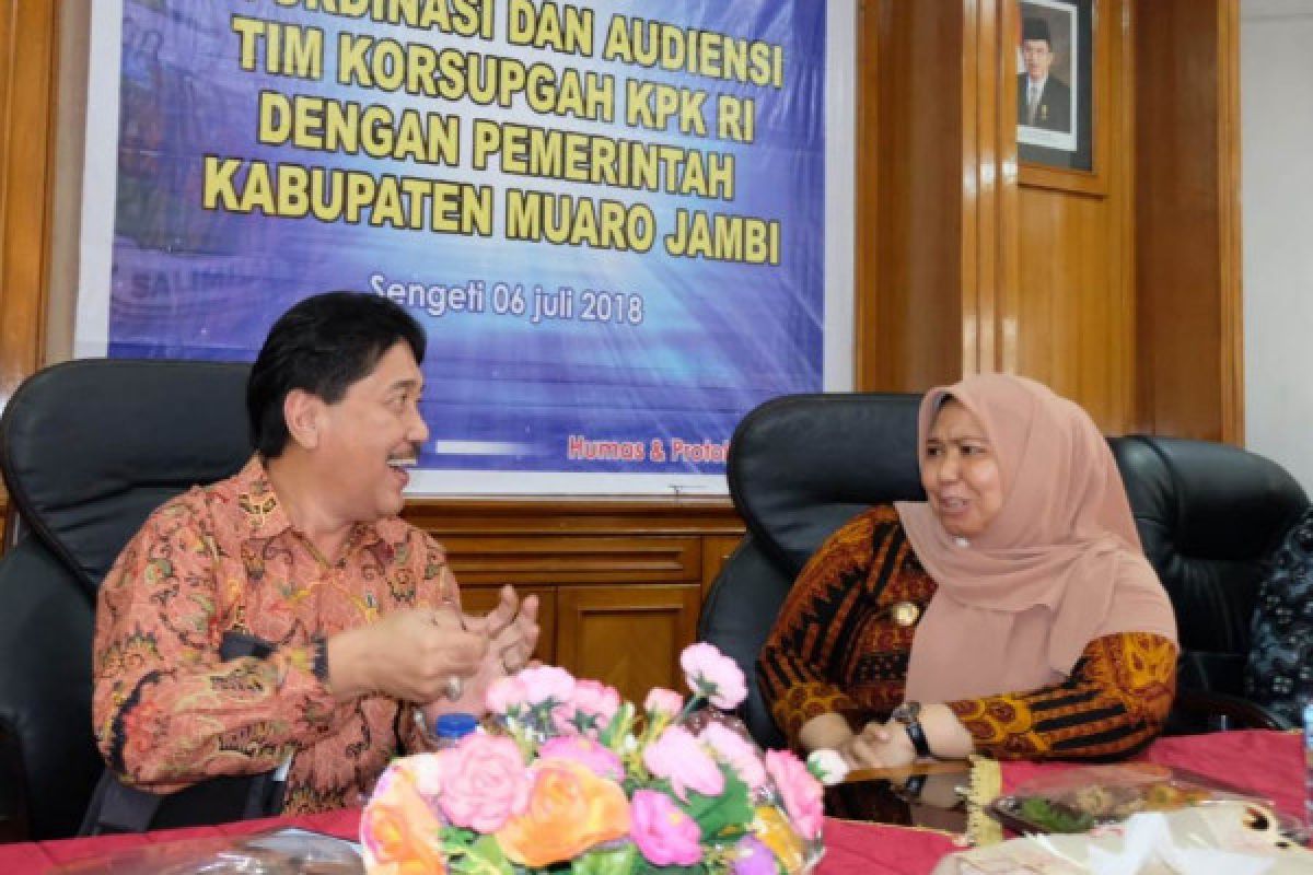 Bupati Masnah terima kunjungan tim supervisi KPK