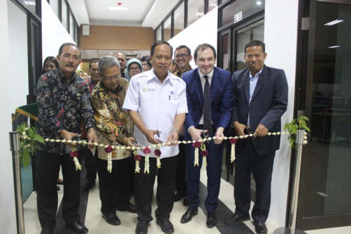 Undip buka Bloomberg Finance Lab pertama di Indonesia