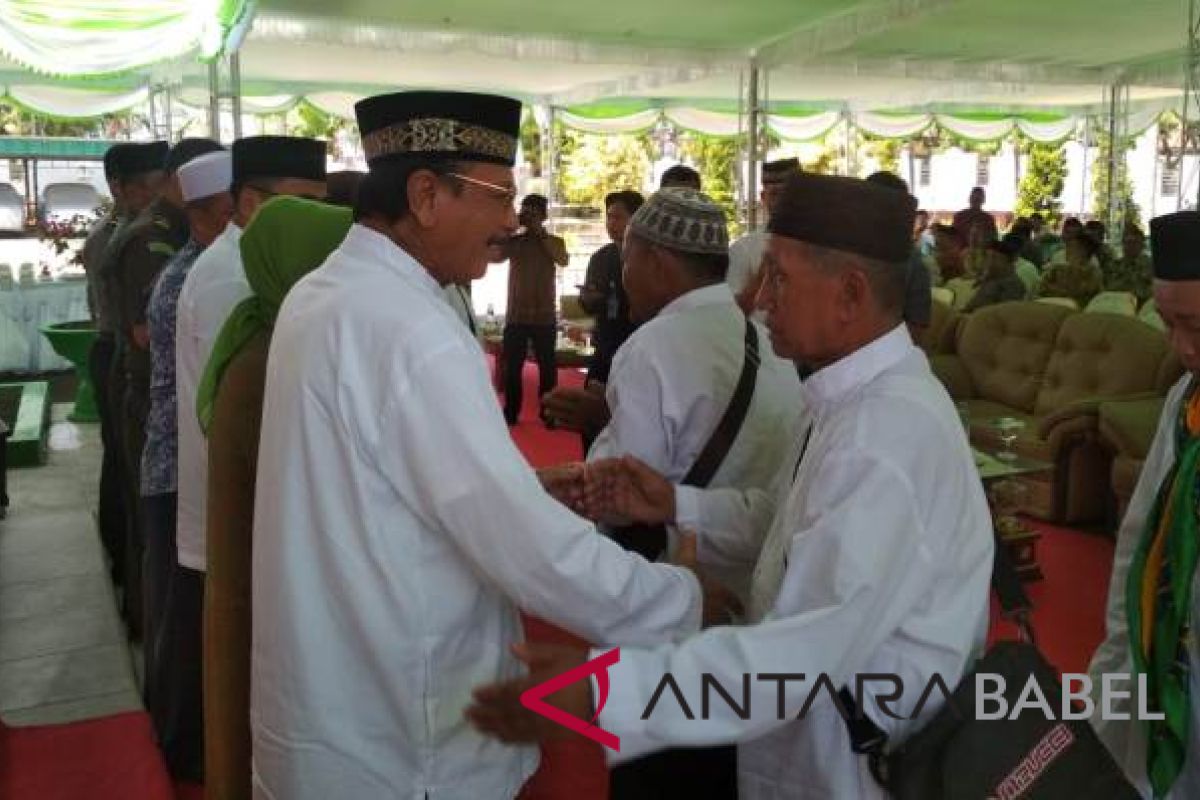 Jamaah calon haji Bangka Barat dibekali uang saku dari pemda