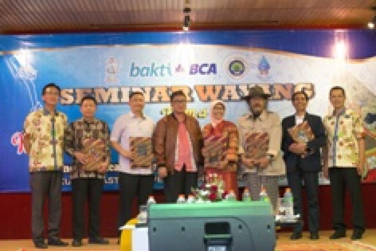 BCA Luncurkan Gerakan Buku Wayang untuk Indonesia