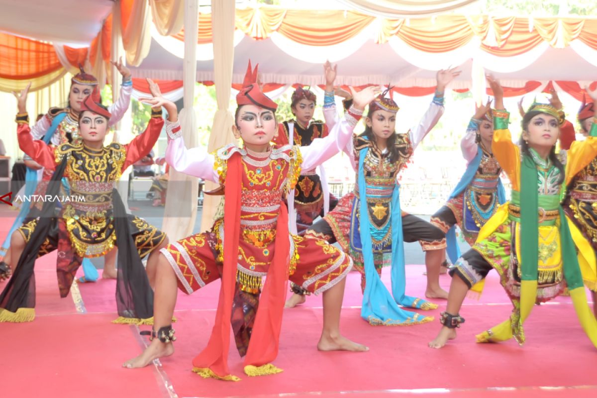 Wawali Surabaya : Festival Tari Remo-Yosakoi Upaya Pelestarian Budaya