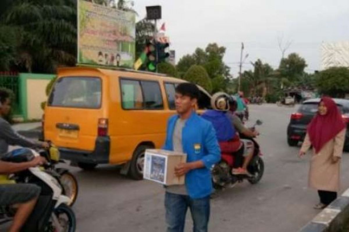   Puluhan Mahasiswa Riau Galang Bantuan Gempa NTB