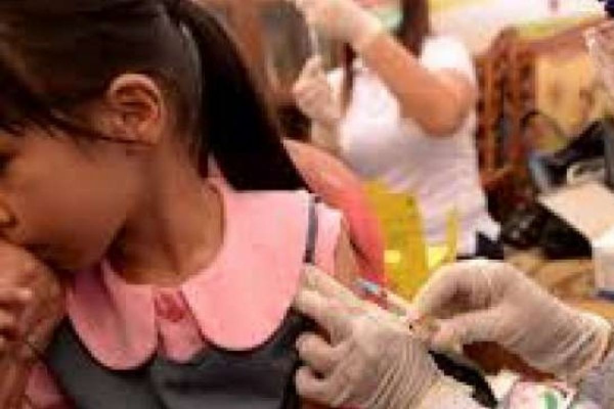 Sejumlah Orang Tua Batalkan Persetujuan Vaksinasi Anak