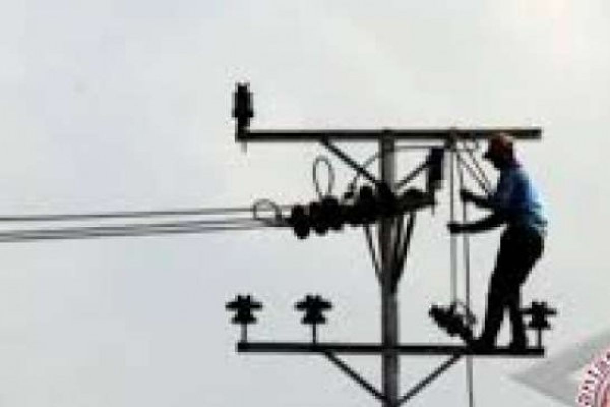  Warga Inhu Kecewa Pelayanan PLN Belum Optimal