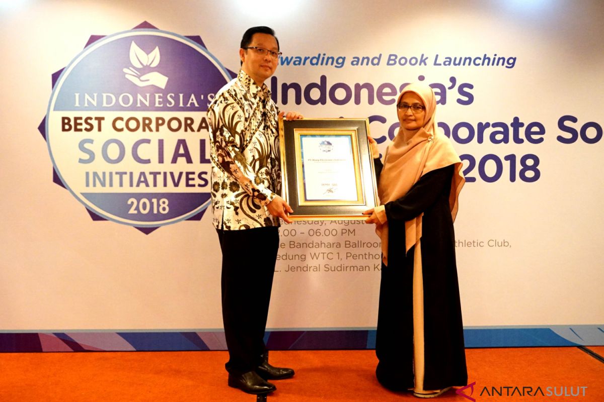 SHARP Solar Panel Project Raih Prestasi  di Indonesia's Best Corporate Social Initiatives 2018