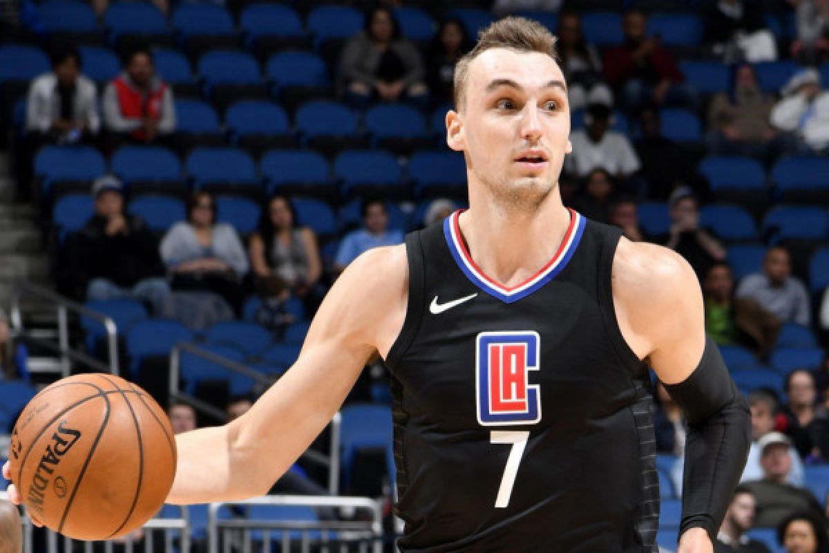 Cavaliers dilaporkan segera rekrut Sam Dekker dari Clippers