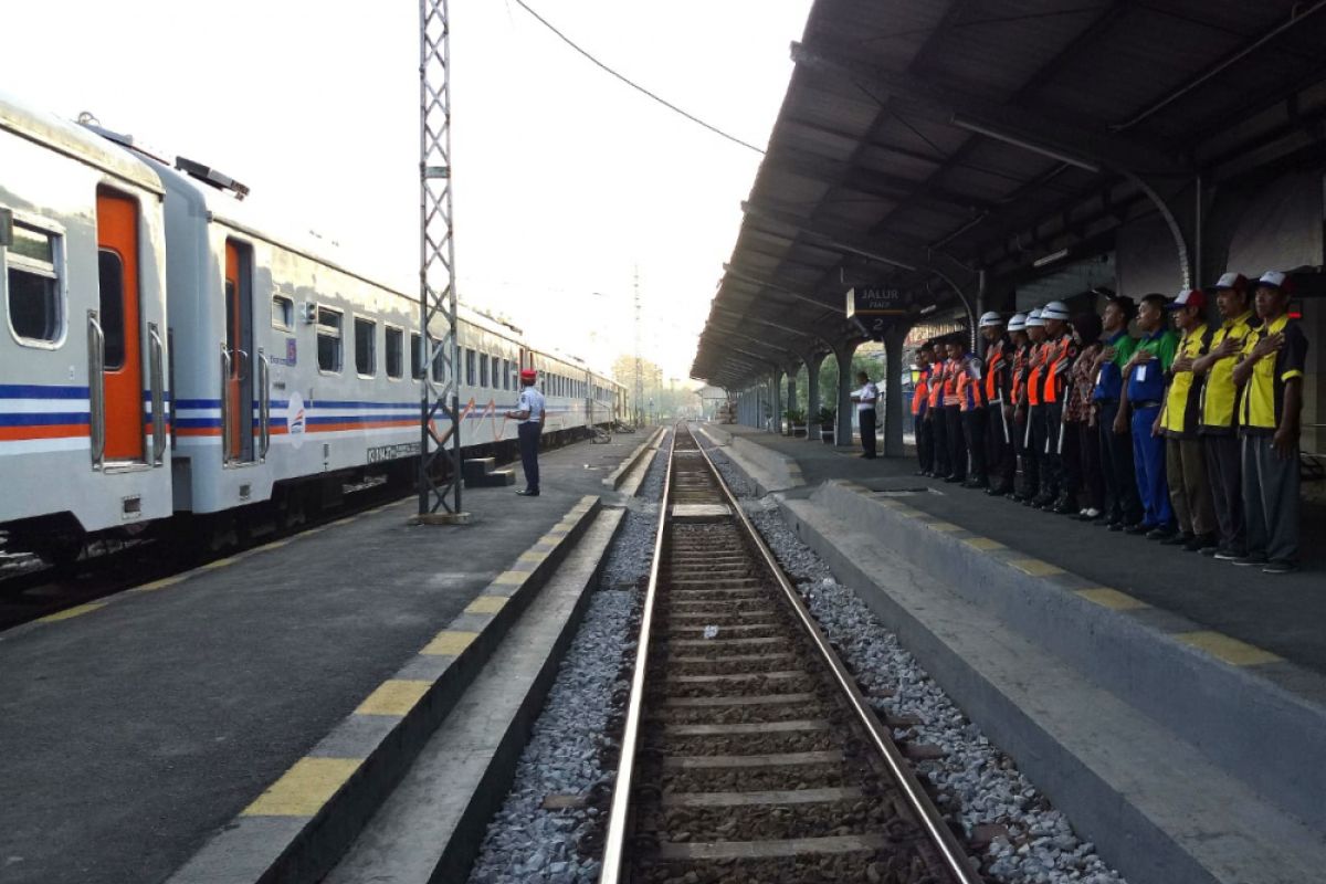 Penumpang KA Tujuan Surabaya di Daop Jember Penuh Jelang Idul Adha