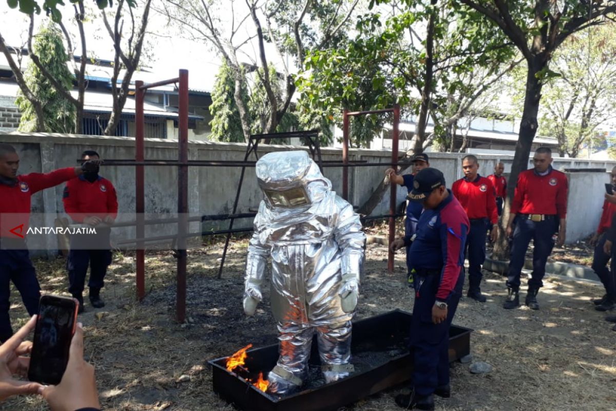 Tingkatkan Pelayanan, Damkar Surabaya Buat Simbol