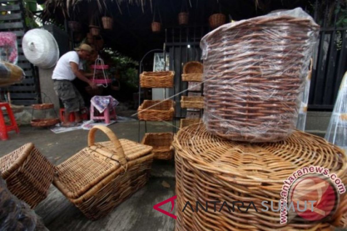 Pengrajin rotan Langkat tembus pasar antarprovinsi