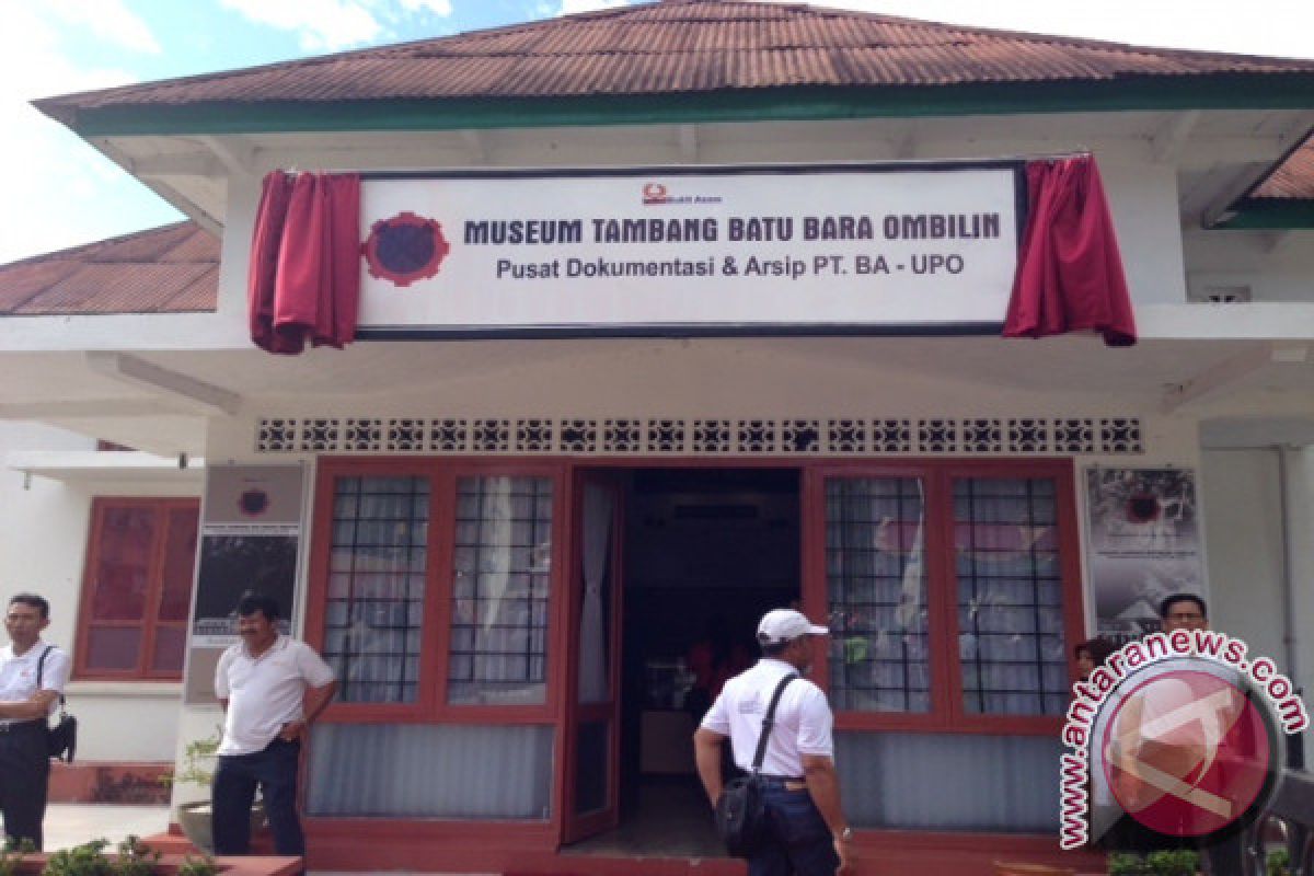 Pengunjung Museum Tambang Sawahlunto naik