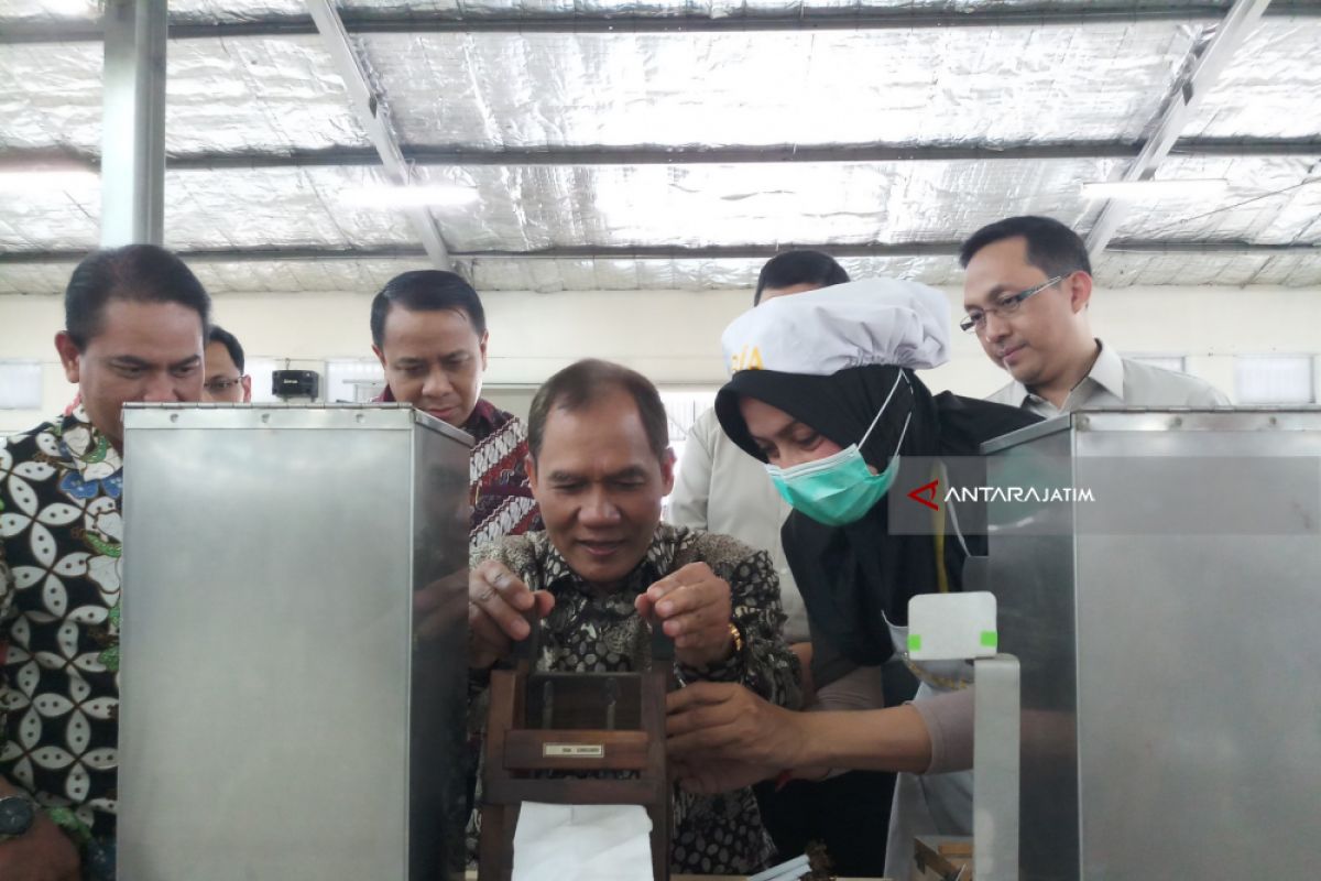 Anggota DPR Minta Cukai Rokok tak Lagi Dinaikkan