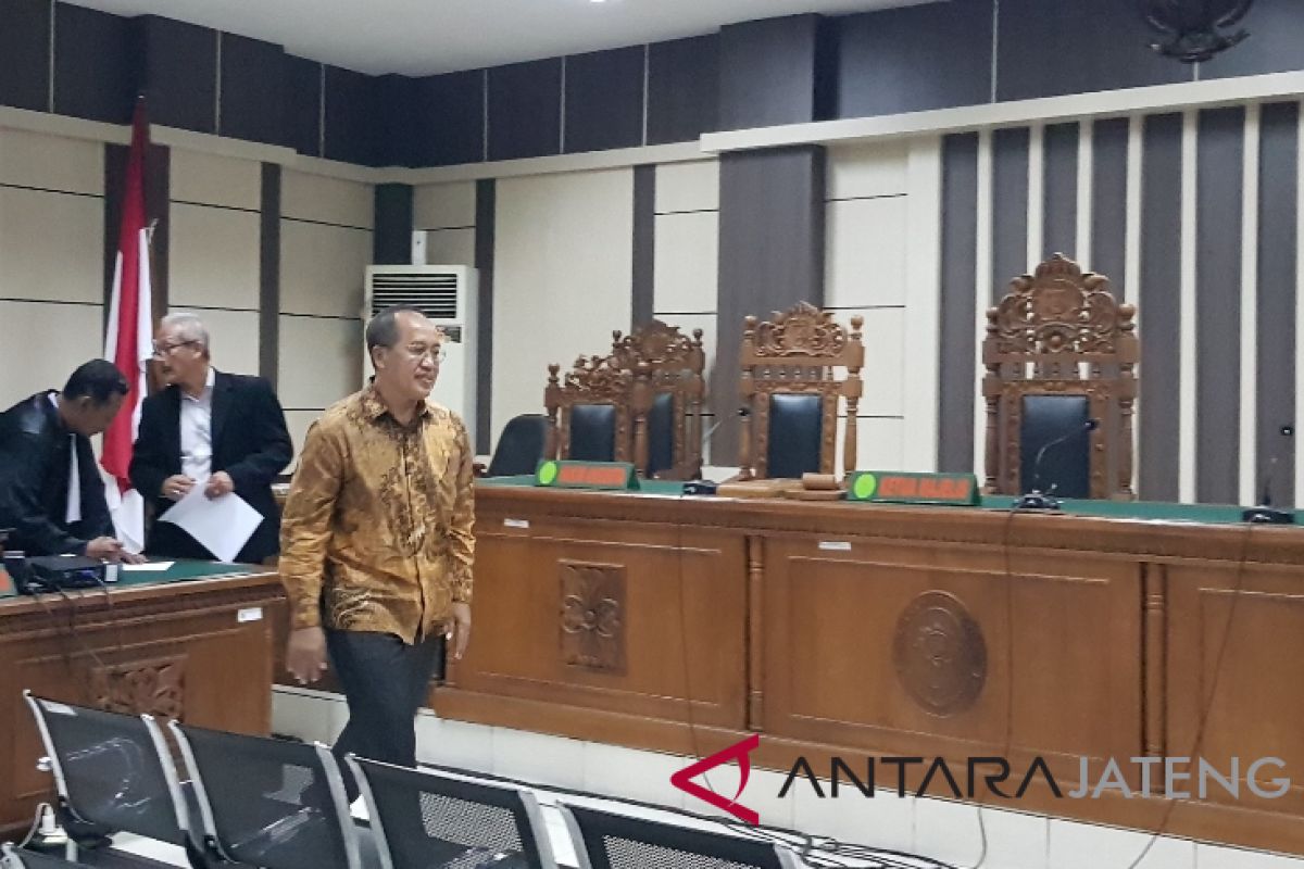 Pengusaha penyuap Bupati Kebumen dihukum 2 tahun