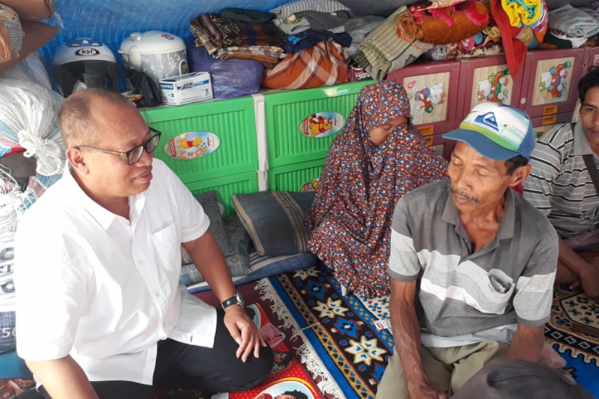 Pengungsi Lombok: kami butuh tenda dan matras