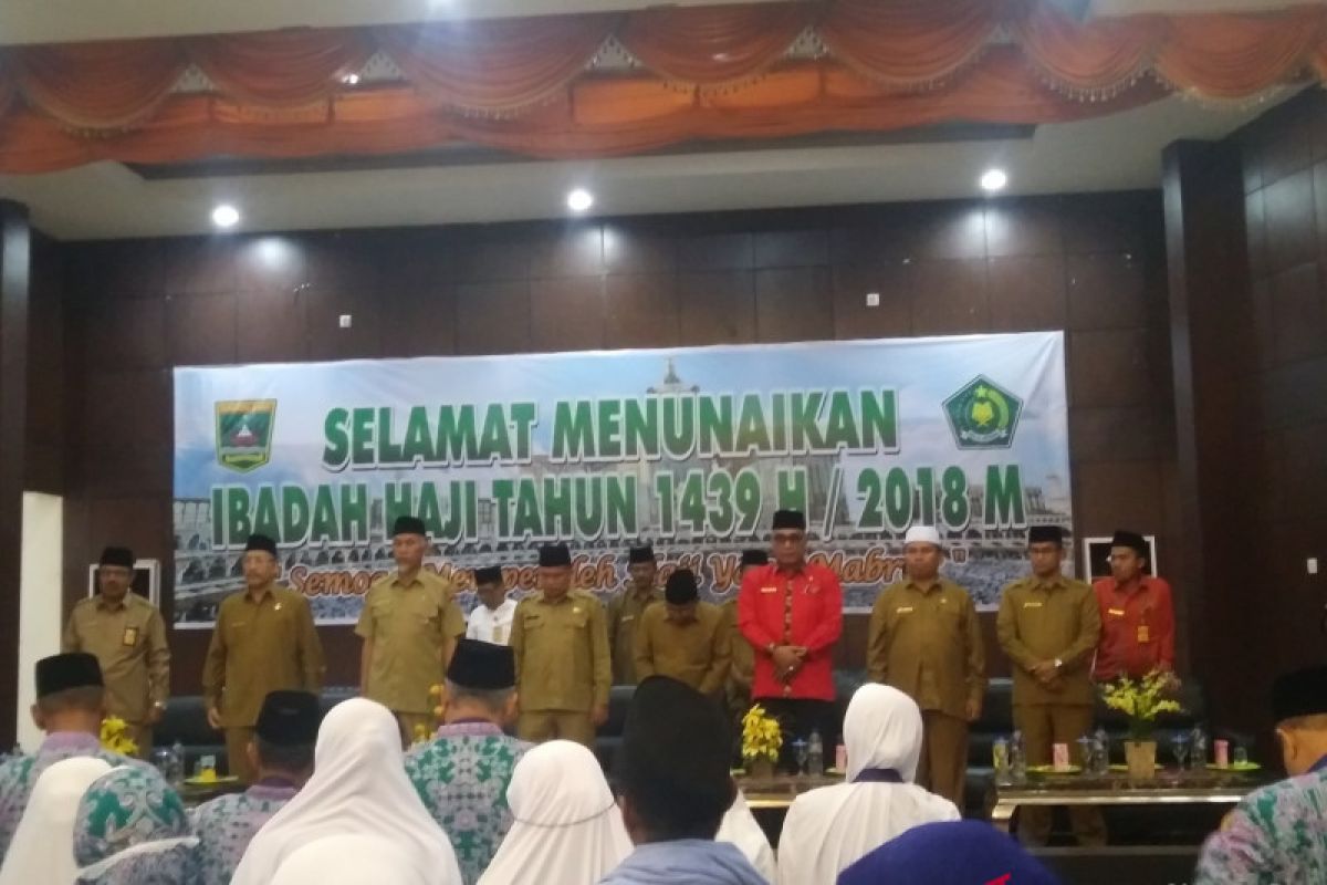 Kloter terakhir embarkasi Padang digabung dengan Balikpapan