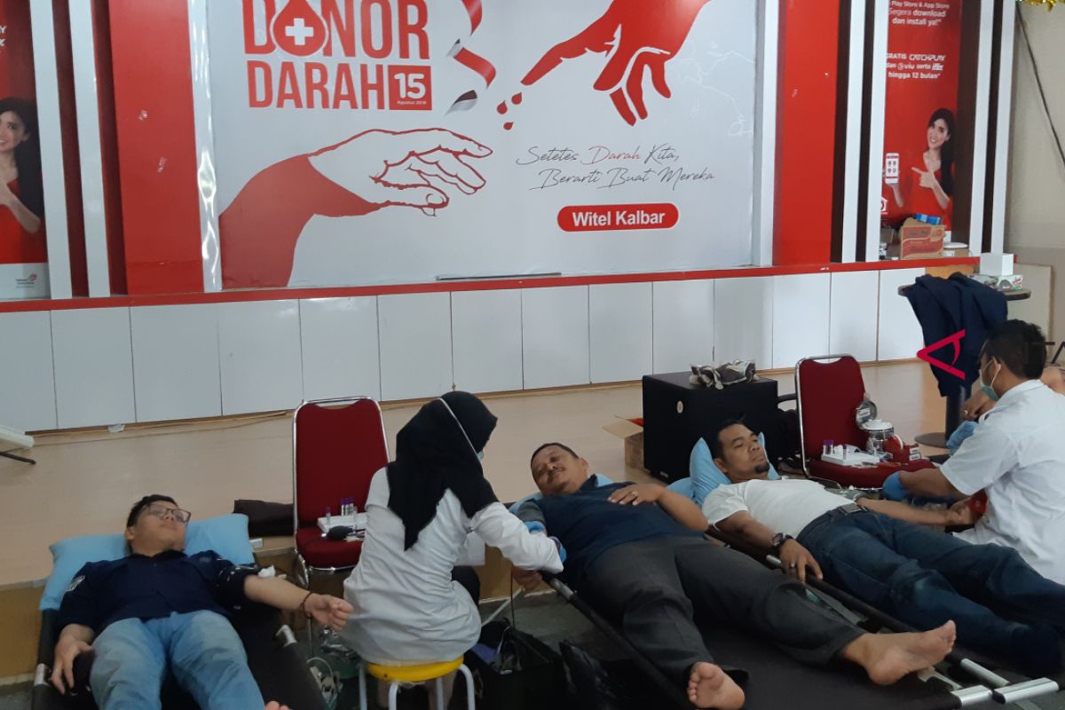 Telkom Witel Kalbar sukses gelar donor darah