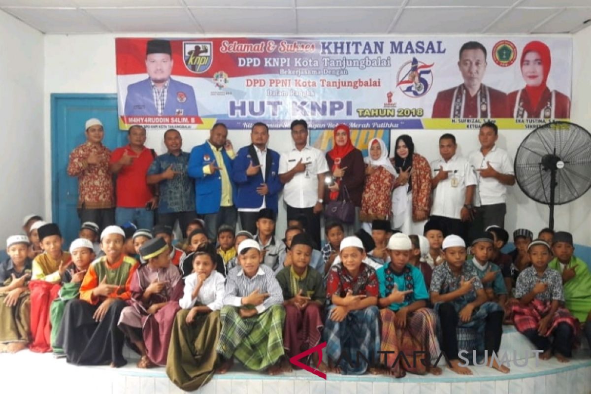 KNPI-PPNI khitan 45 anak Tanjungbalai