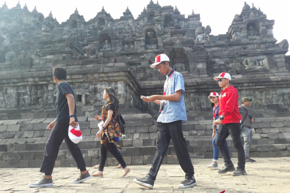BUMN HADIR - SMN Kalteng kunjungi Candi Borobudur