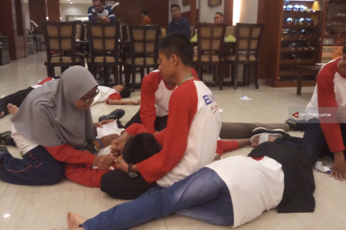 Malam Inaugurasi, SMN Sumsel Tampilkan Drama 10 November (Video)