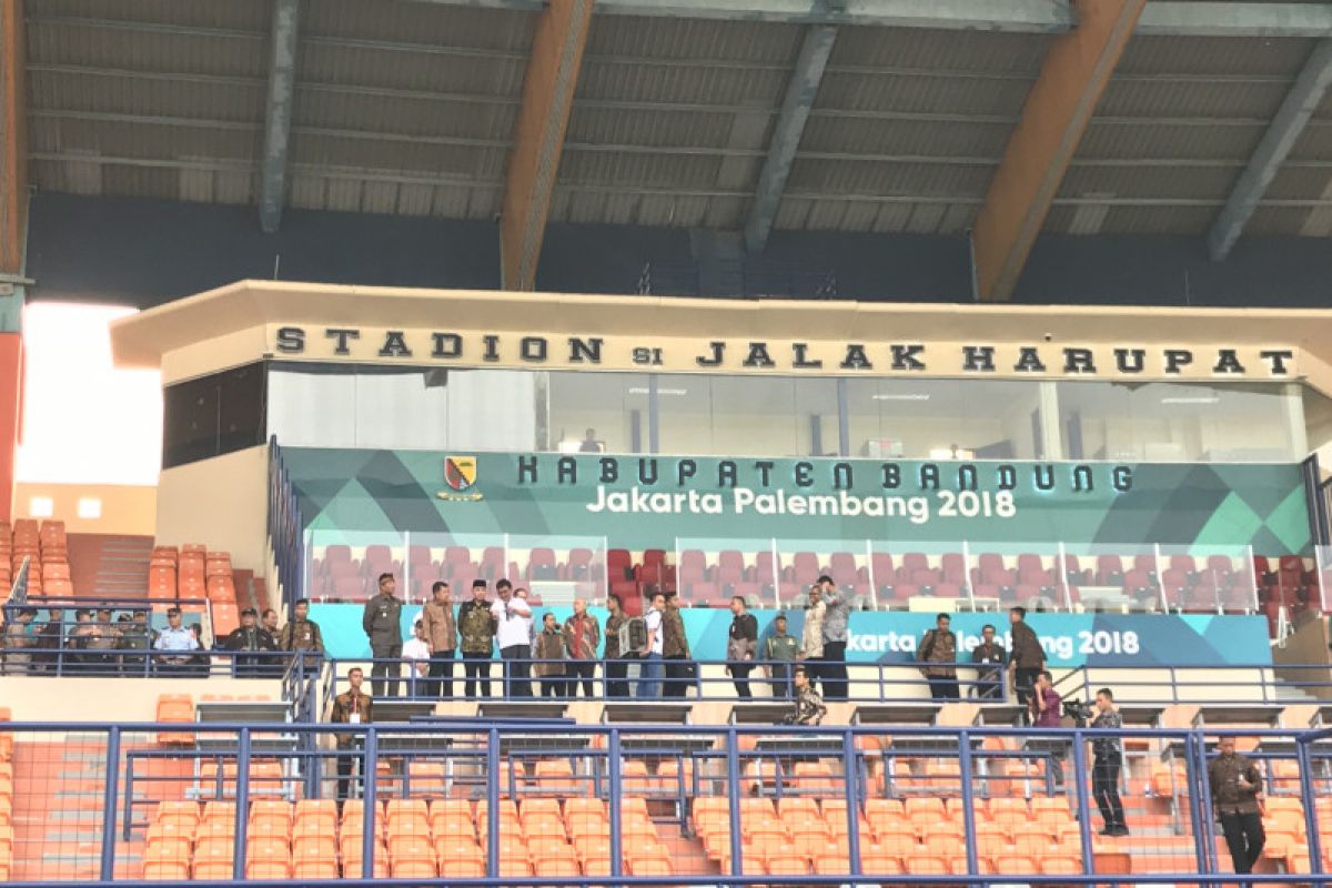 Jusuf Kalla tinjau Stadion Si Jalak Harupat