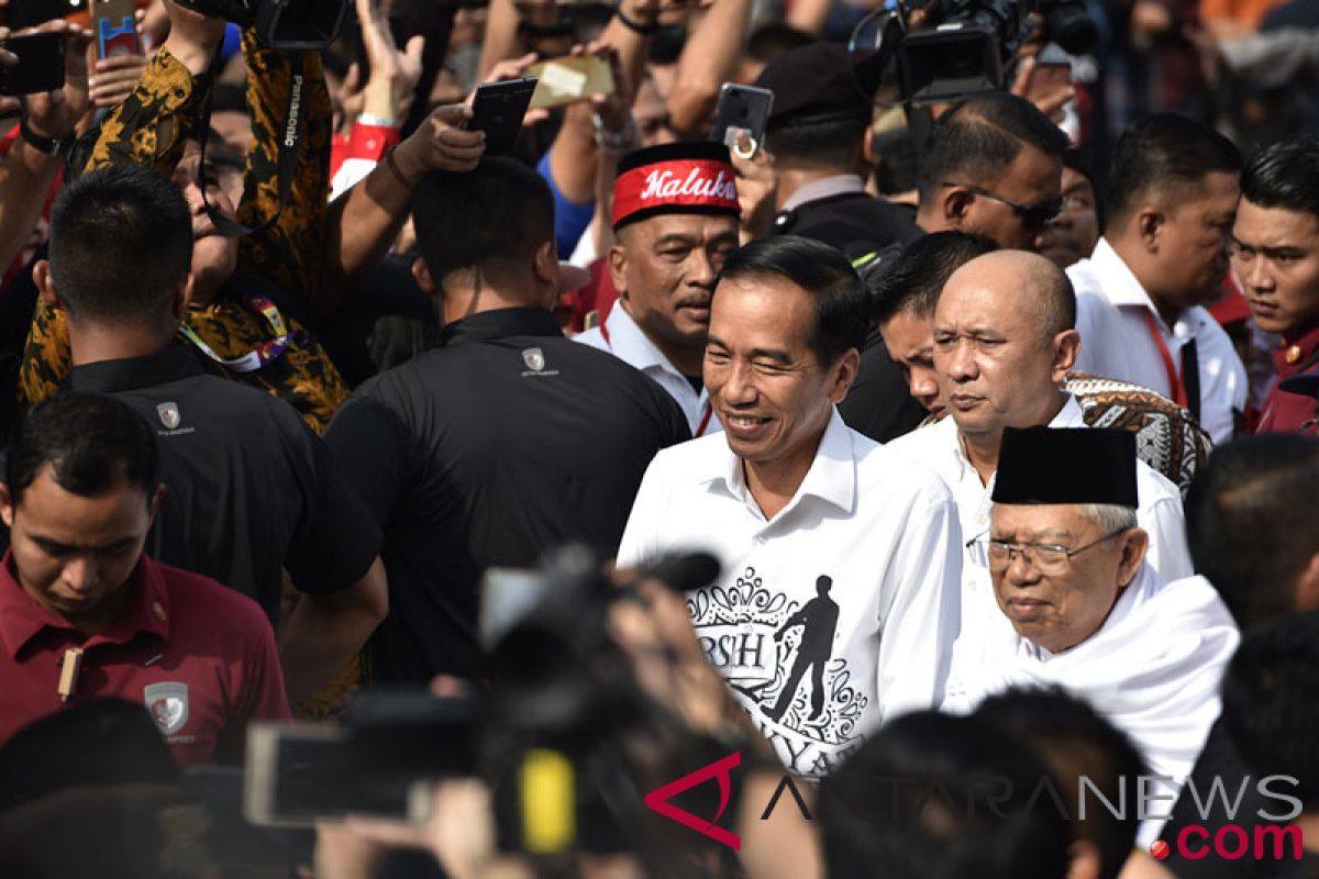 Ma`ruf Amin has broad knowledge of economy: Jokowi