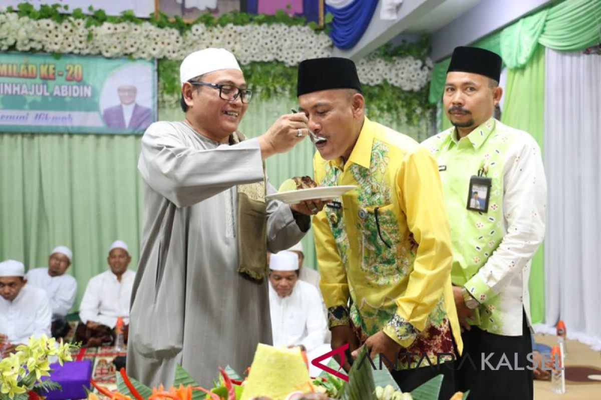 Dahnial Kifli hadiri milad Ke-20 Ponpes Minhajul Abidin