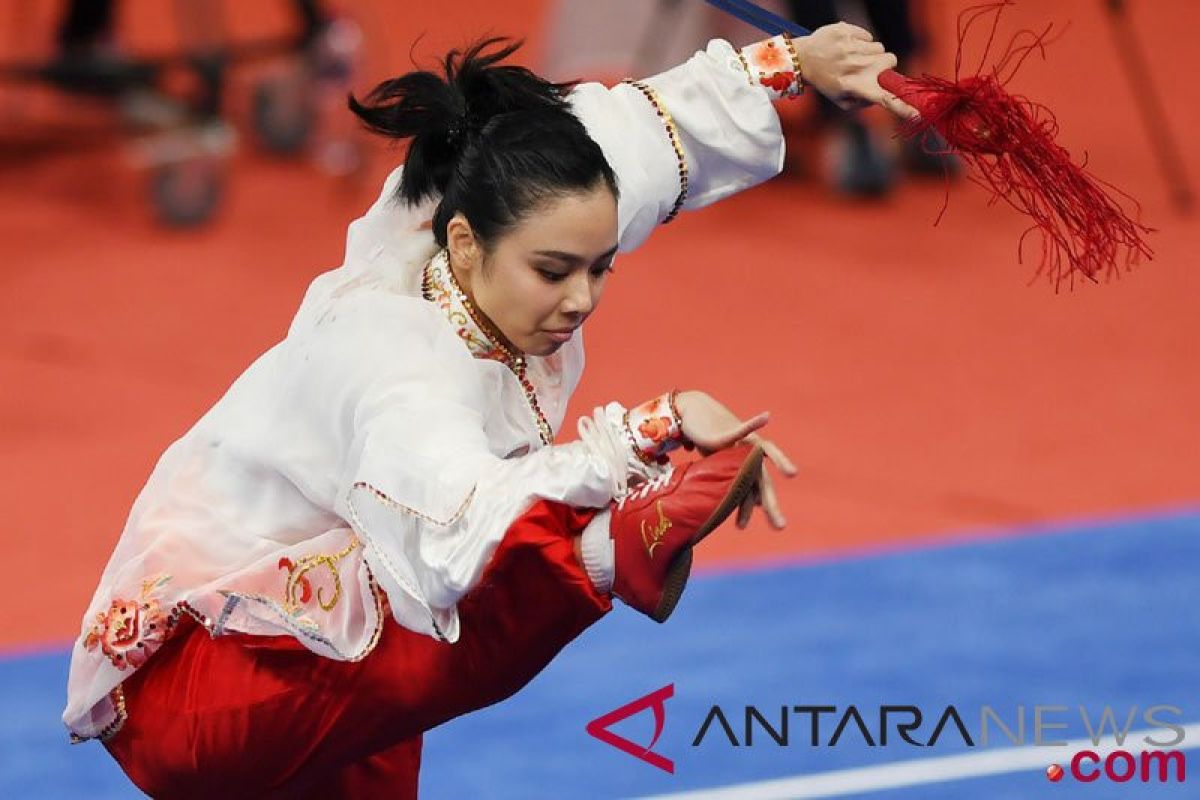 Tiga atlet perempuan raih emas pertama Indonesia