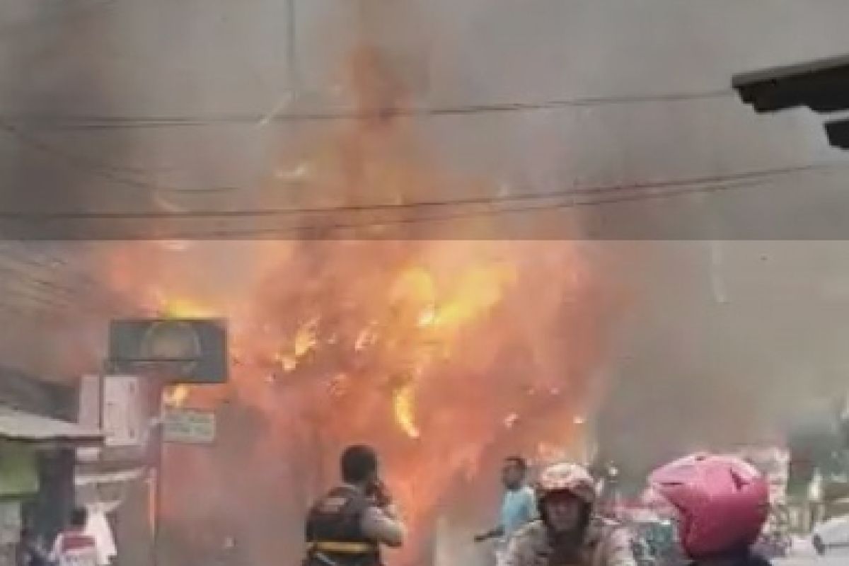 Tragis, kebakaran tewaskan penghuni rumah di Sukabumi