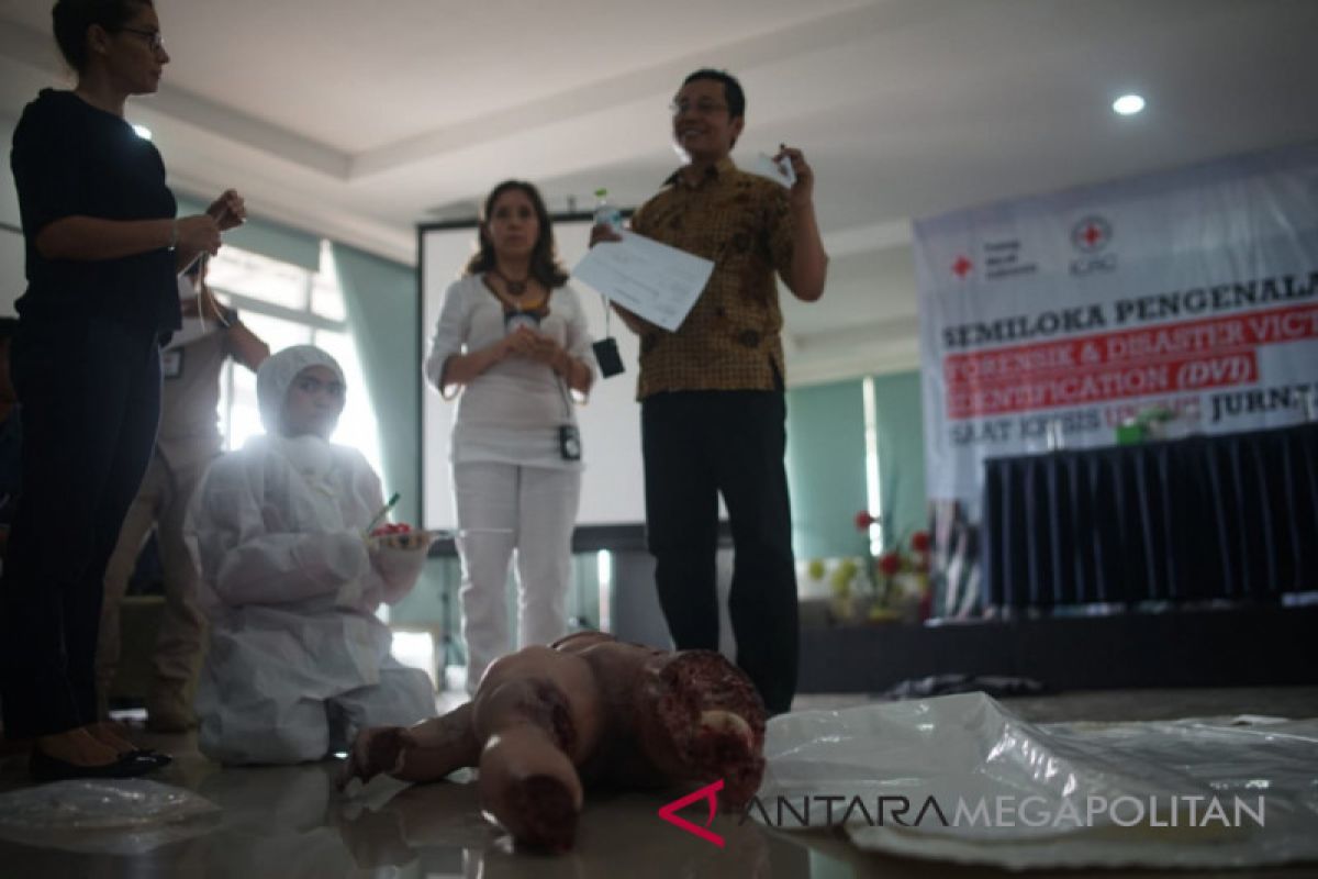 Wartawan Sukabumi dibekali ilmu forensik