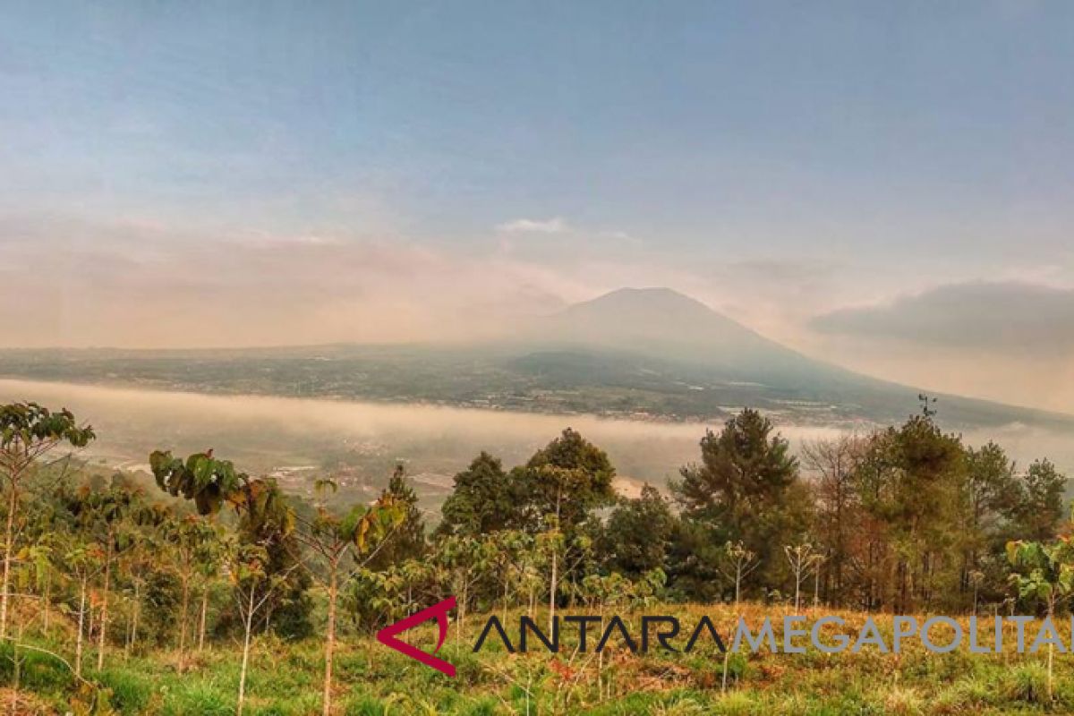 Jalur pendakian Gunung Gede Pangrango ditutup sementara