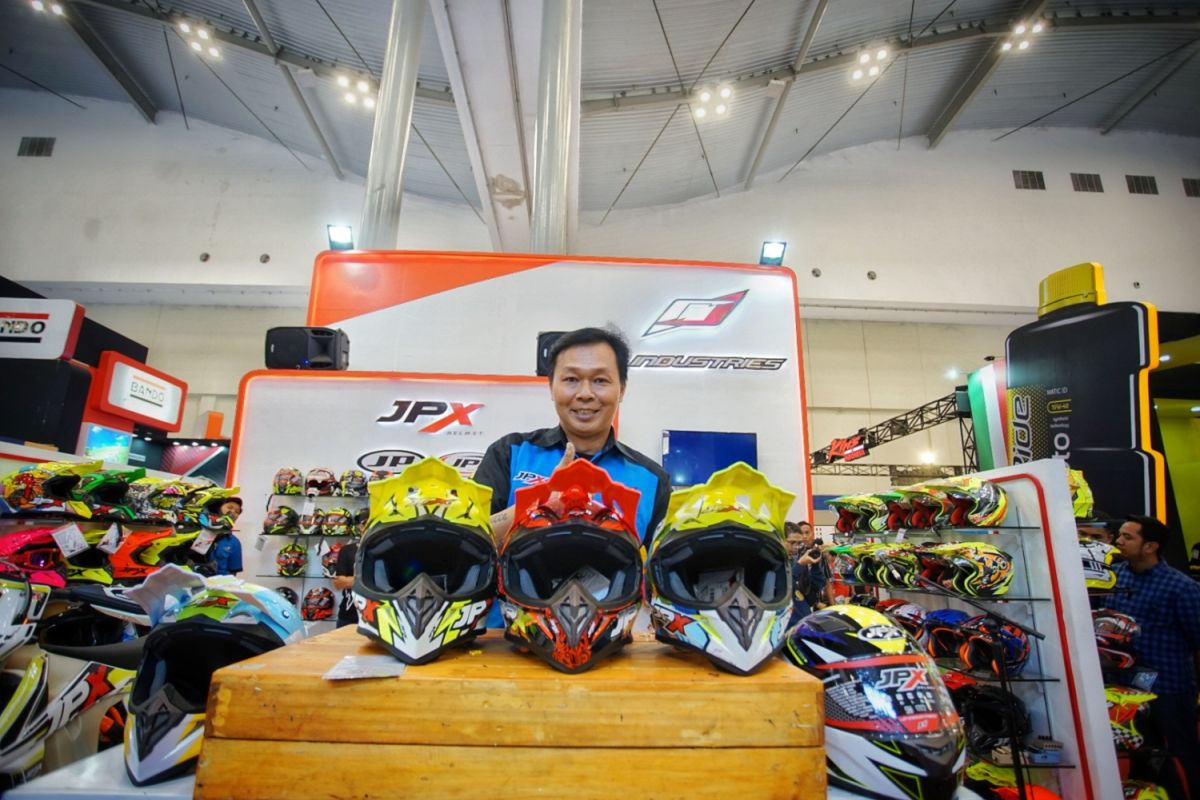 Helm Jpx luncurkan jajaran tipe terbaru di GIIAS