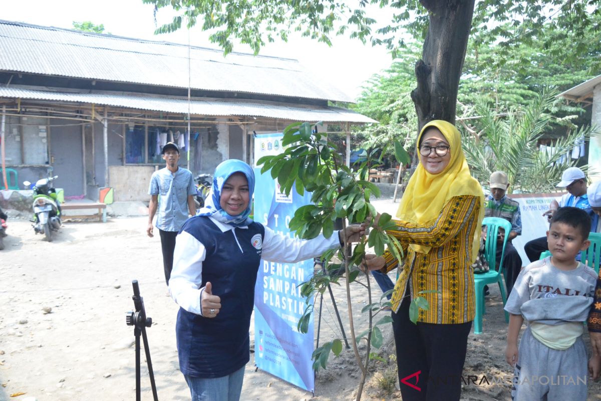 DLH Bogor melakukan aksi tangkal pencemaran lingkungan