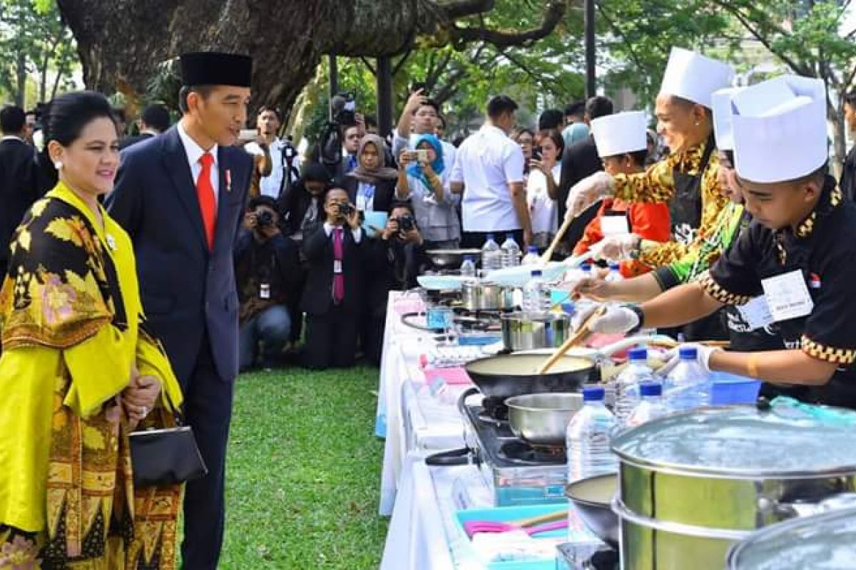 Ikan Bakar Colo-Colo Pala Ambon menuju Istana